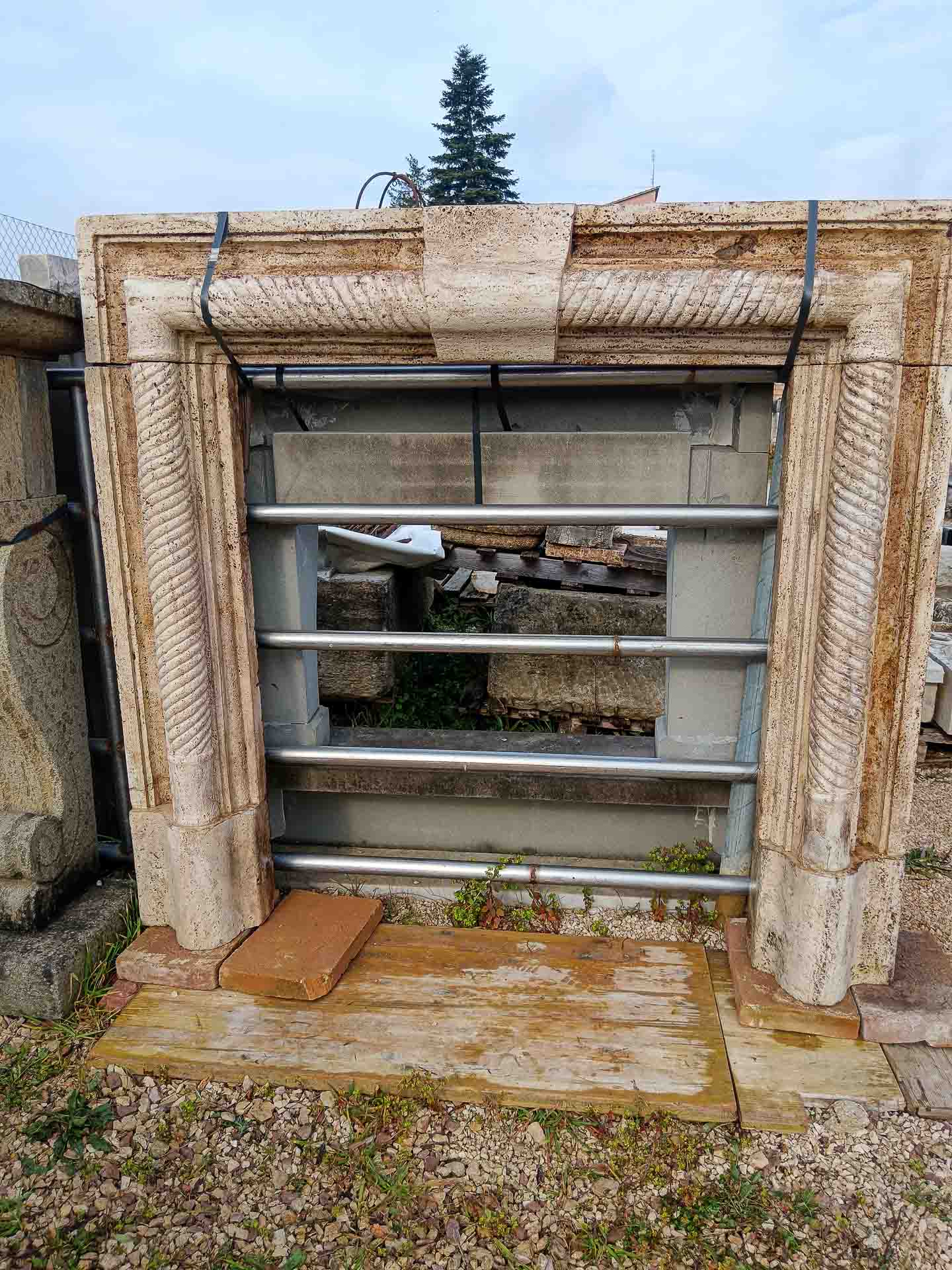 Vasche, Camini e Fontane in Pietra - foto 43