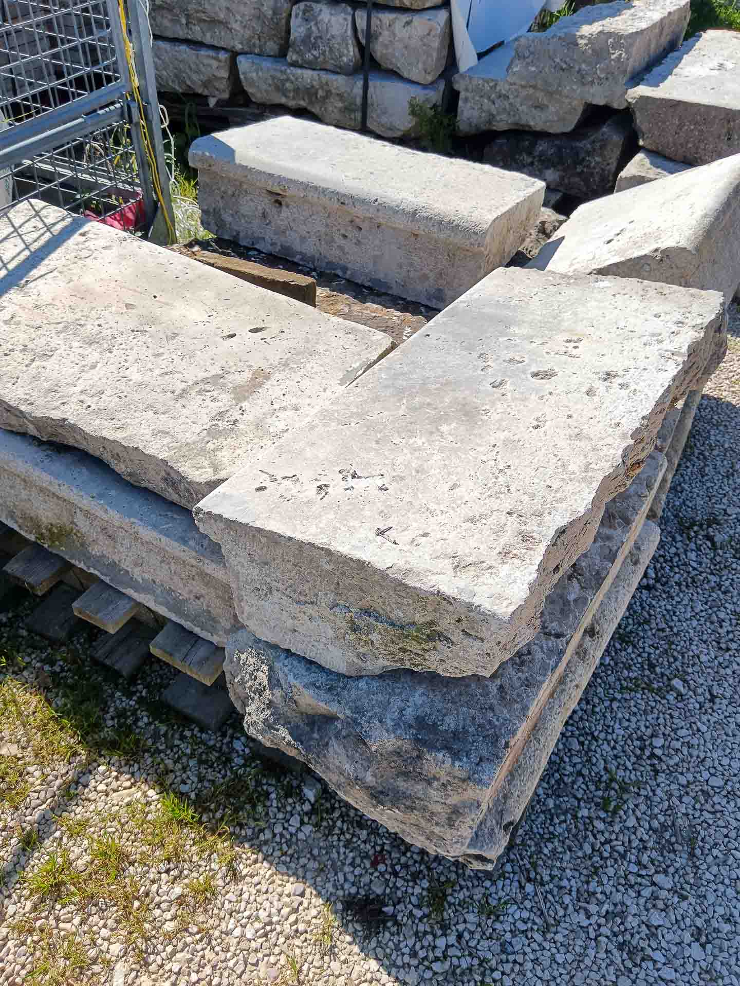 Vasche, Camini e Fontane in Pietra - foto 60