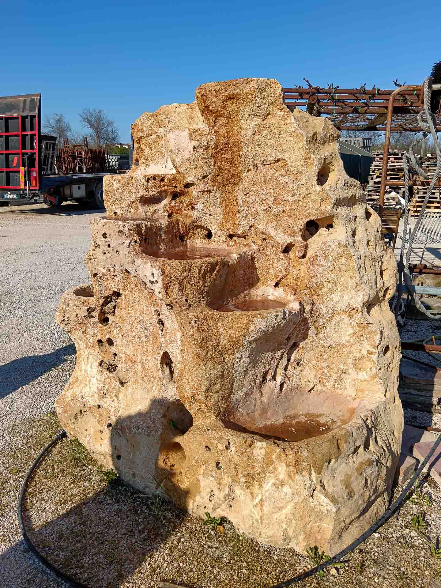 Vasche, Camini e Fontane in Pietra - foto 63